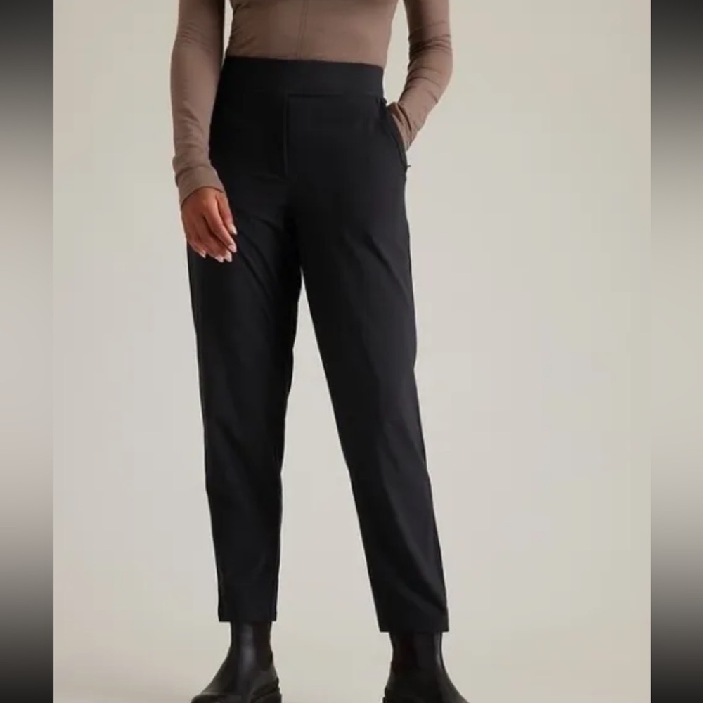 Brooklyn lined pant from Athleta, size 10